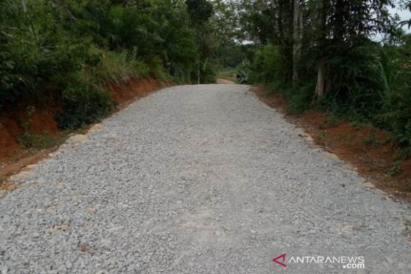 Pakai Dana Desa, Desa Wonosari Penajam Bangun Jalan 8,5 Kilometer
